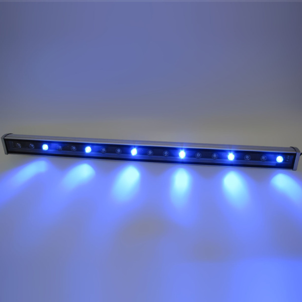 Линейный светодиодный прожектор Wallwasher (18W, 220V, RGB)