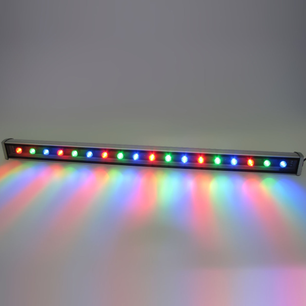 Линейный светодиодный прожектор Wallwasher (18W, 220V, RGB)