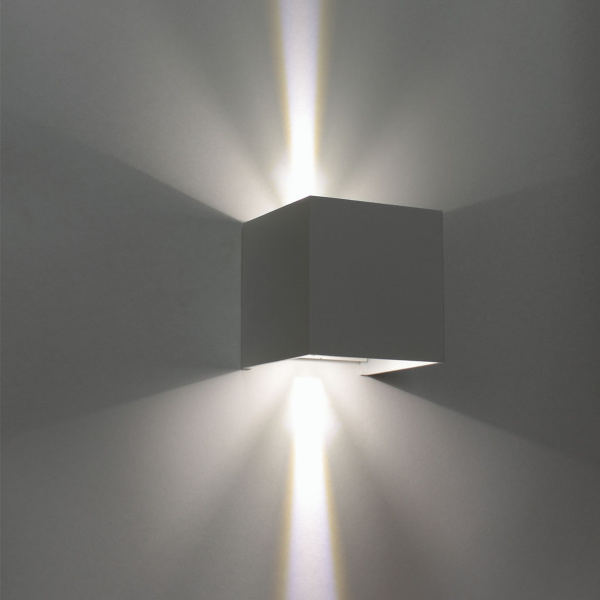 Светильник настенный светодиодный JH-BD-B08 DHL29 (220V, 2х3W, белый корпус, IP65, warm white)