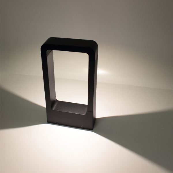 Уличный светильник столбик JH-BD-B16 DHL35 (220V, 7W, черный корпус, 300mm, IP65, warm white)