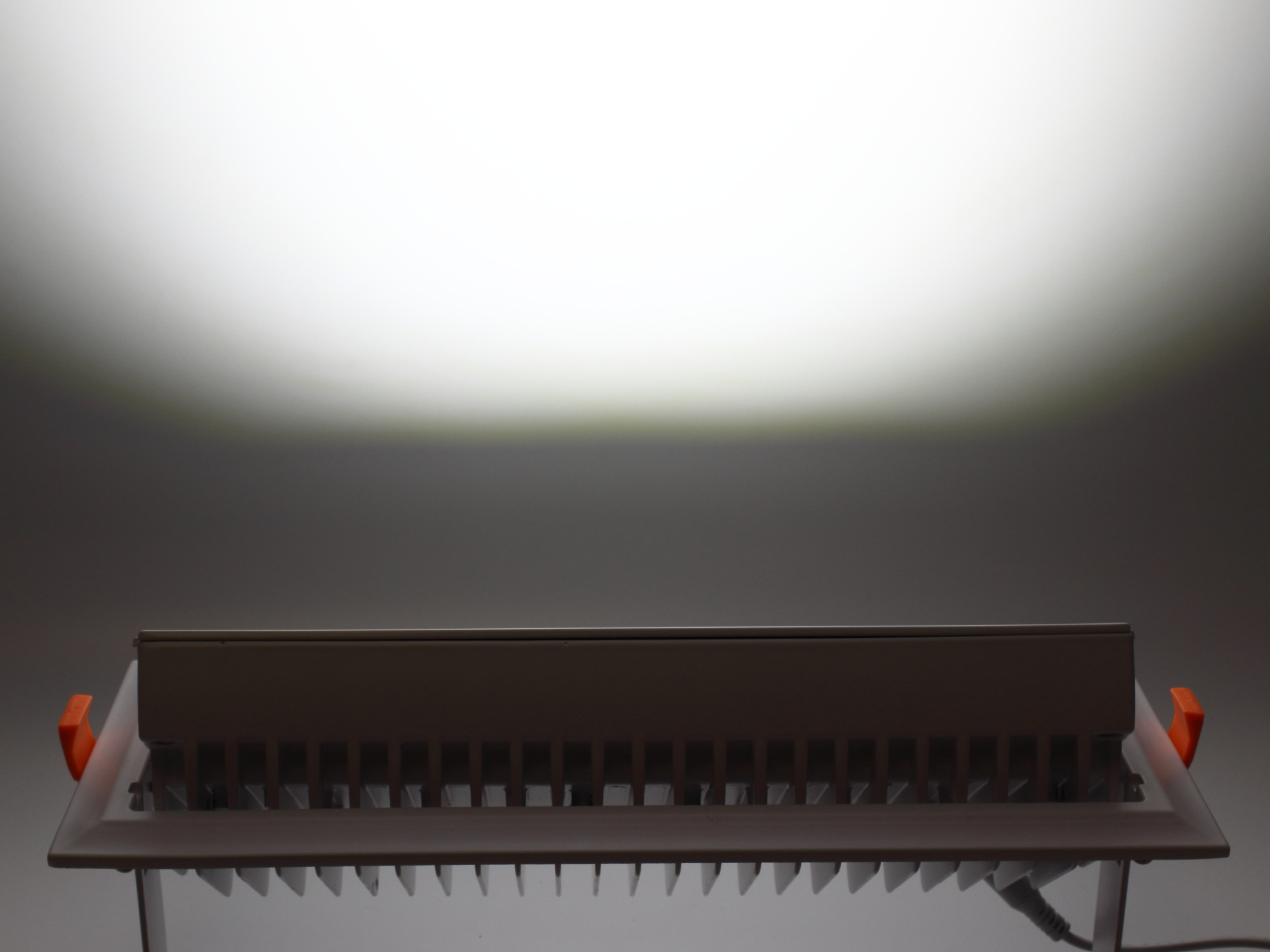 Светодиодный светильник встраиваемый JH-DDD-20W3 VG5 (60W, 220V, white)