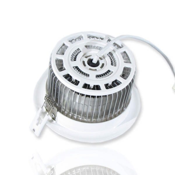 Светодиодный светильник точечный R управляемый (12W, RGBW)