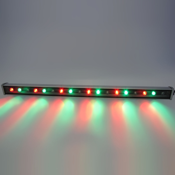 Линейный светодиодный прожектор Wallwasher DMX (18W, 220V, RGB)