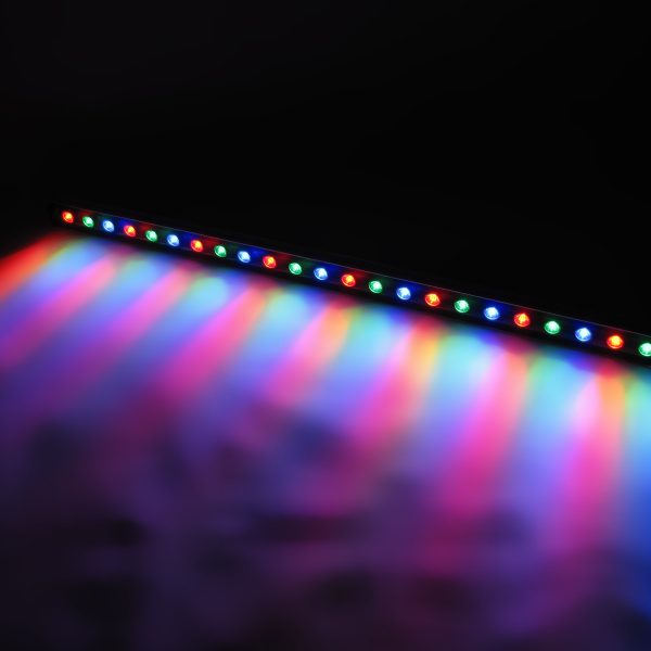 Линейный светодиодный прожектор Wallwasher (24W, 220V, RGB)